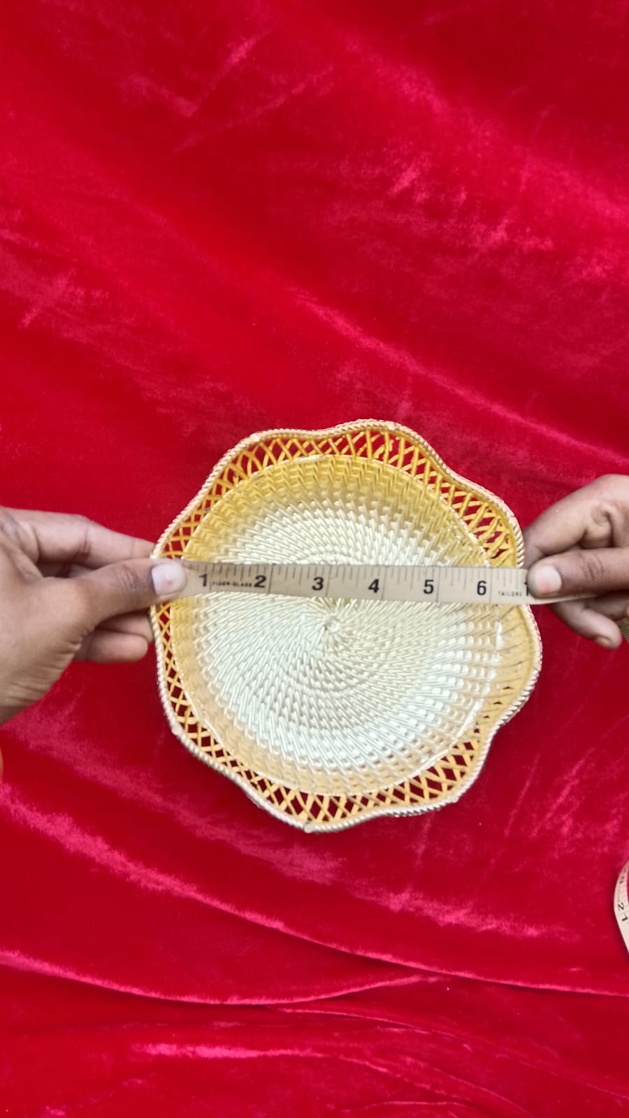 Golden bowl tray