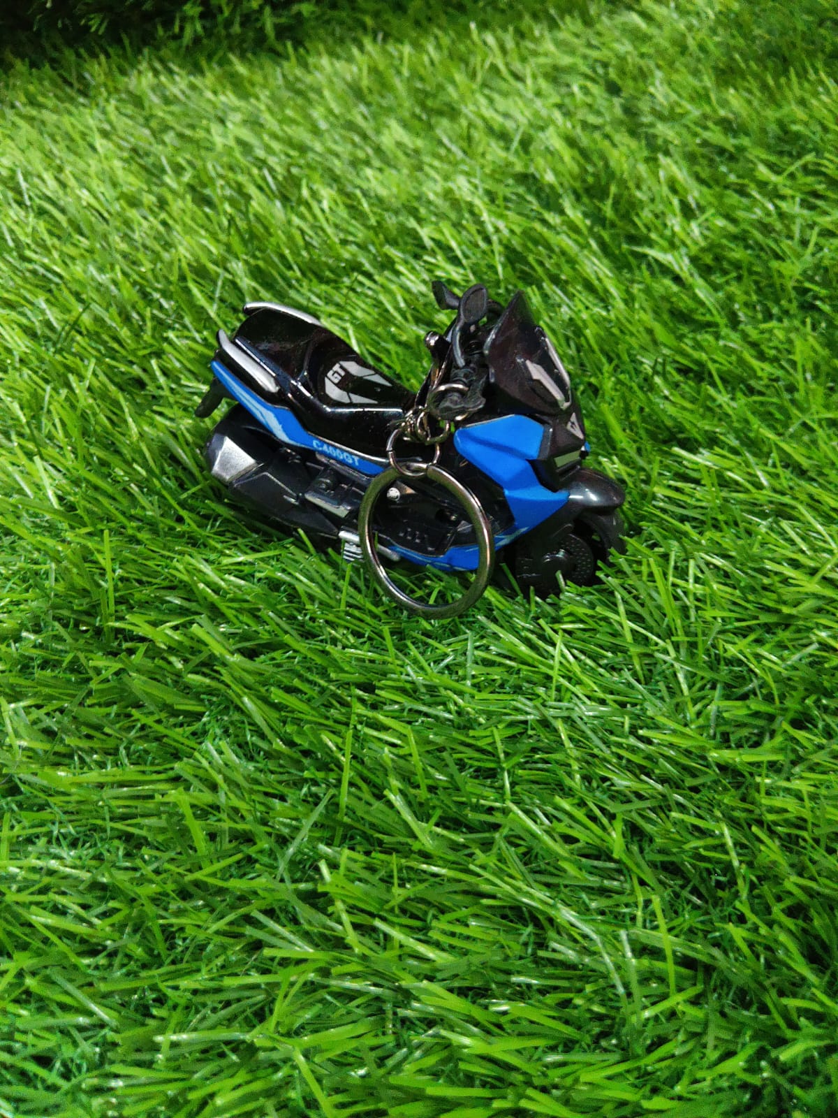 Keychain scooty