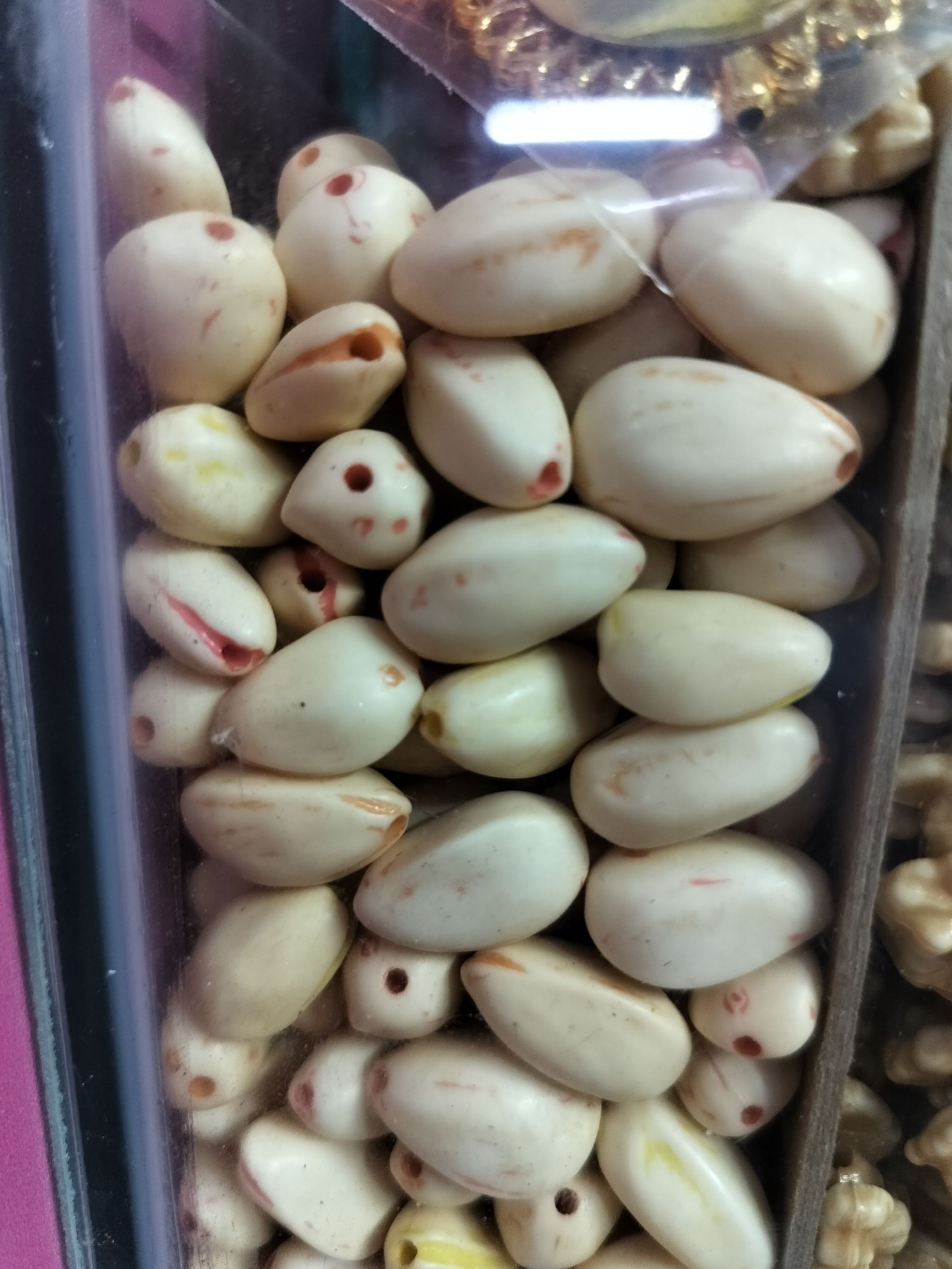 Pista bead