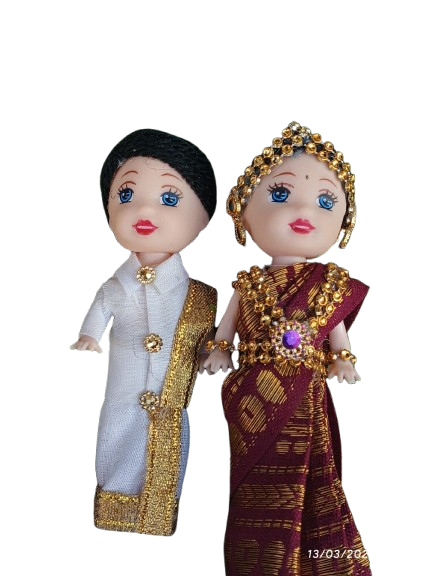 4 INCH COUPLE DOLL A0 M