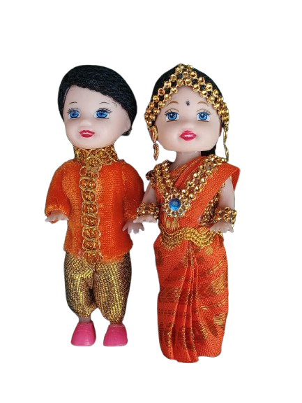 4 INCH COUPLE DOLL A0 O1