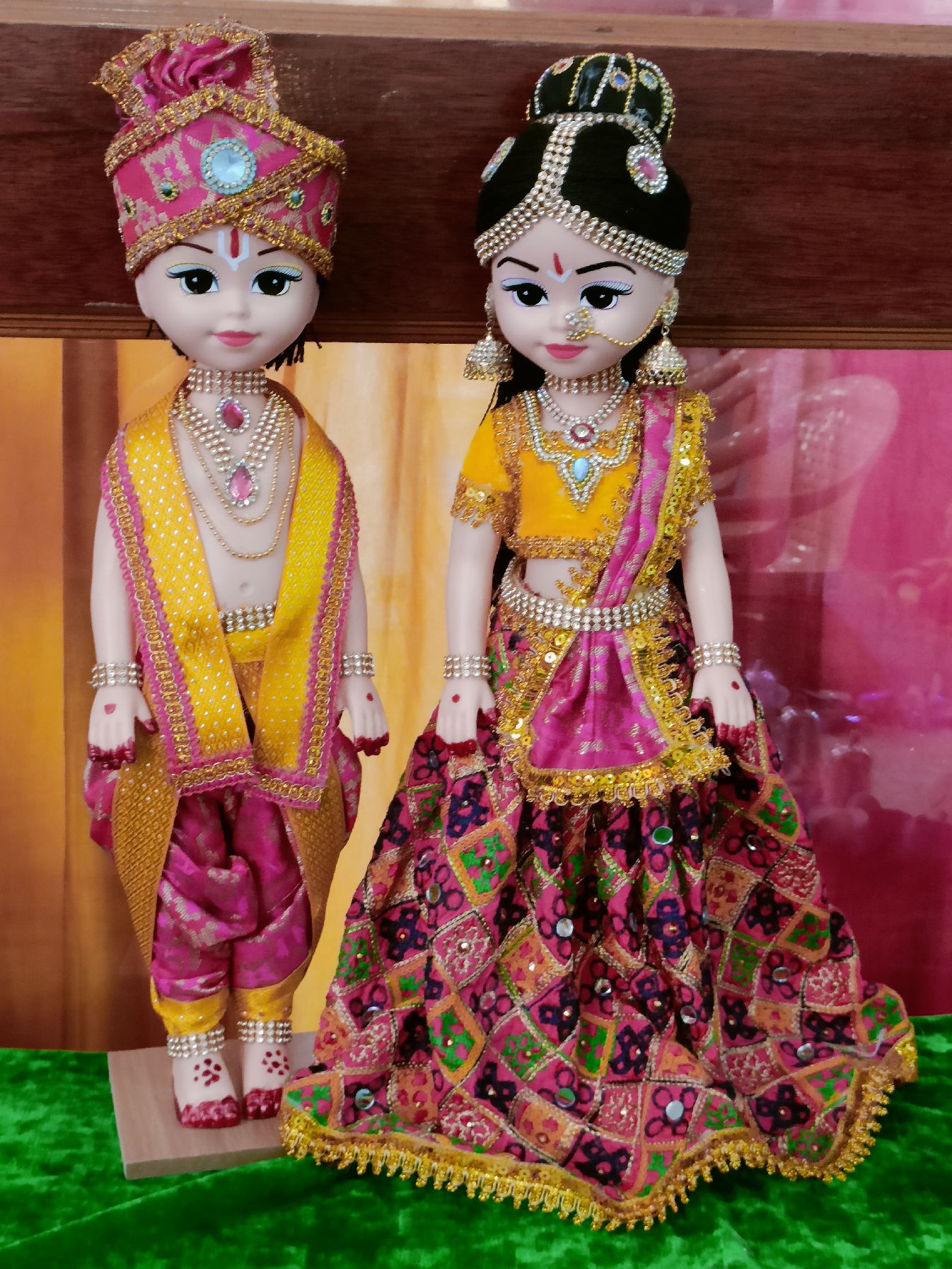 16" krishna Radha 