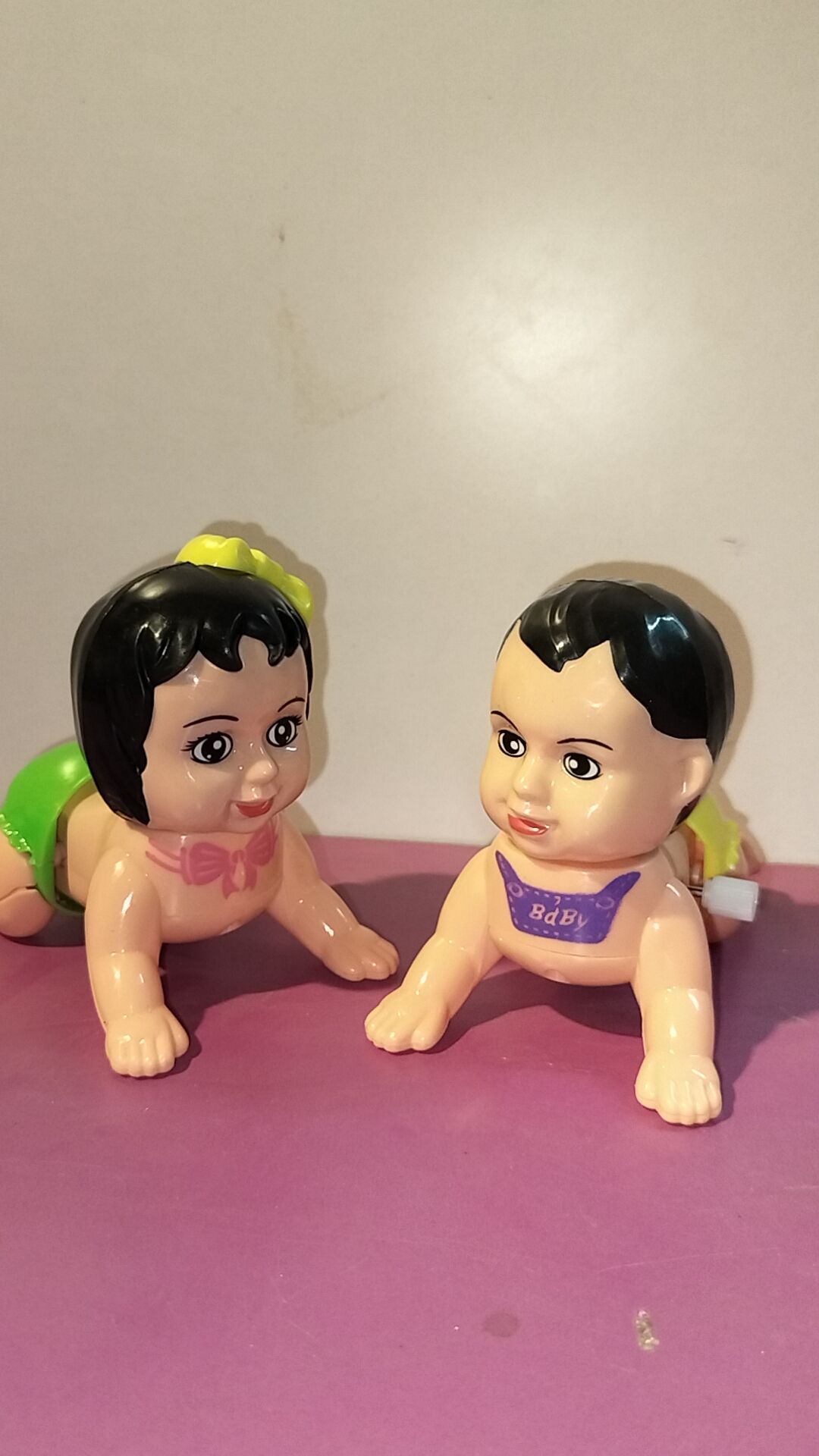 Crawling doll