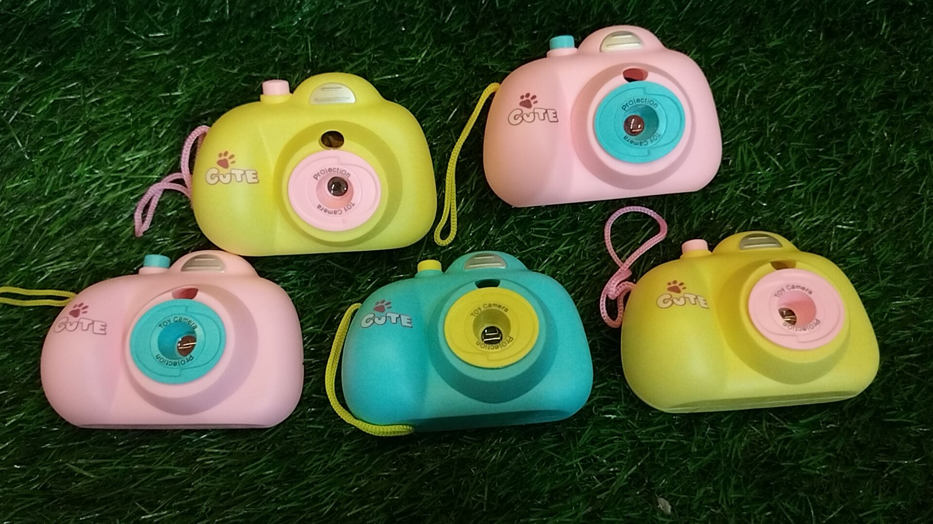 Camera projector 