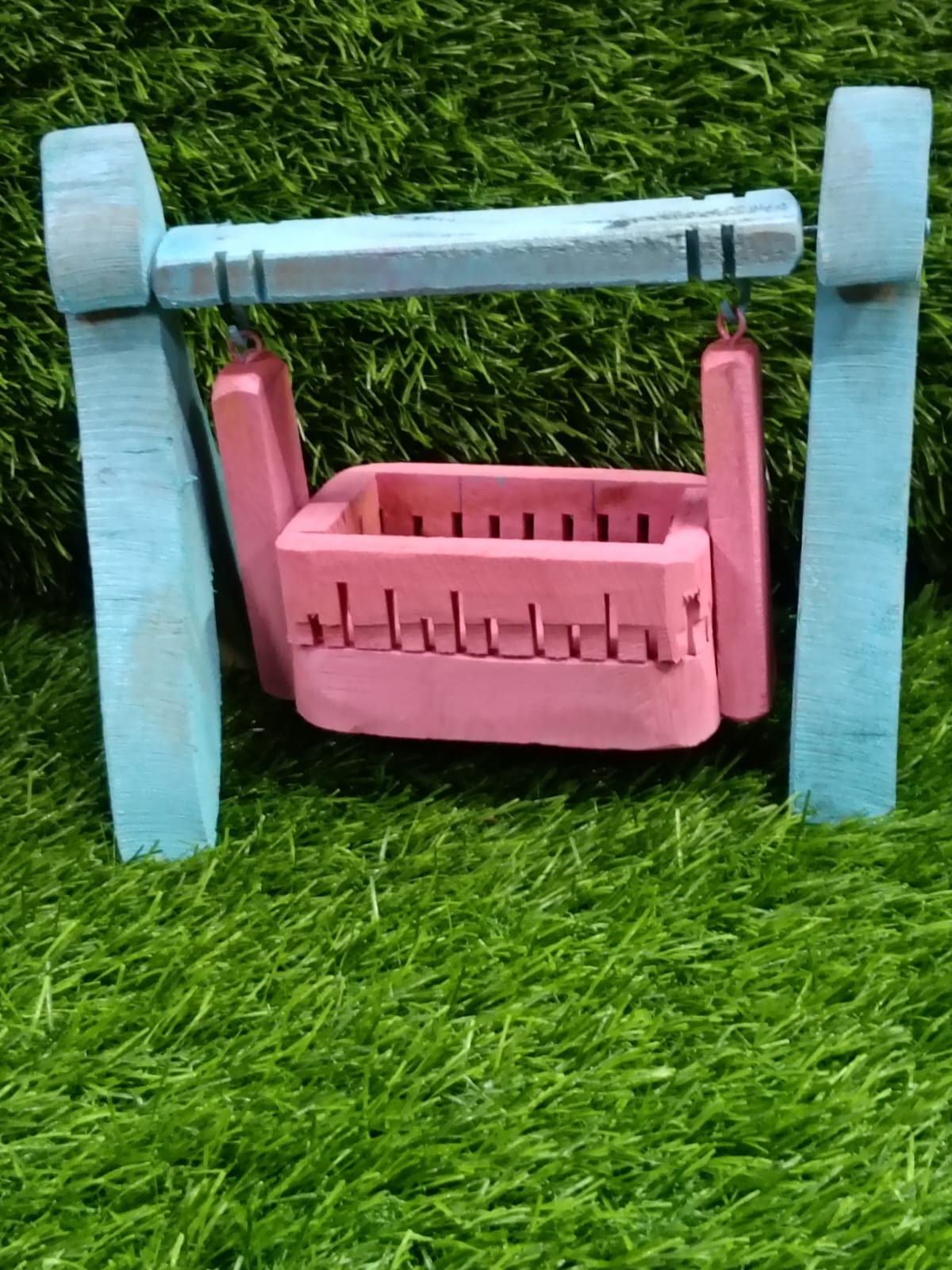 Wooden cradle blue 