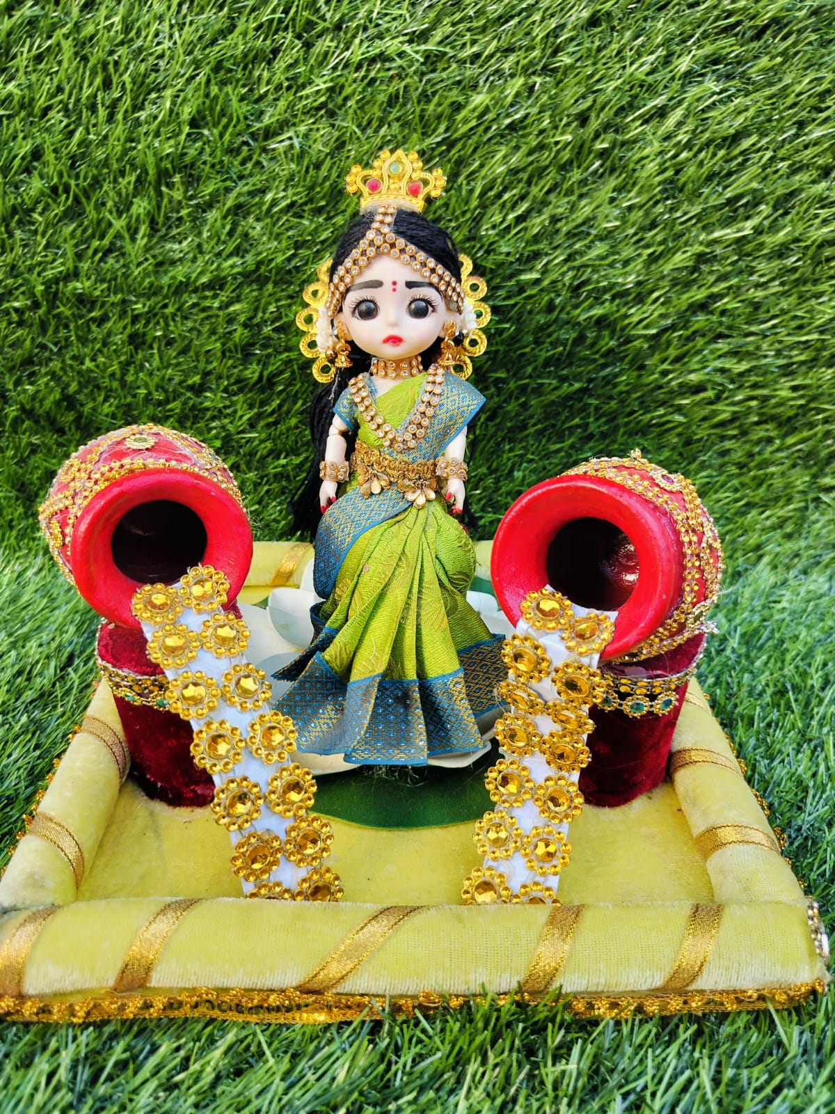 HAND CRAFTED  BRIDE DECORATIVE PLATTER
