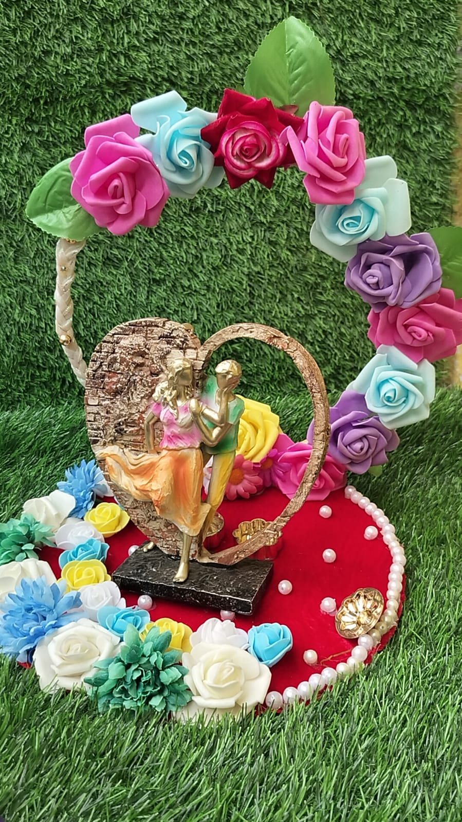HANDCRAFTED  CUTE ROMANTIC COUPLE DECORATIVE PLATTER